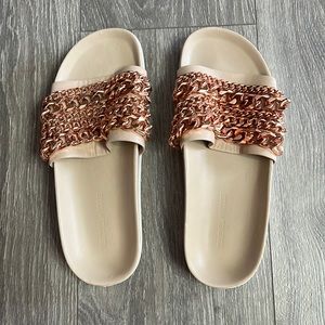 Kendall and Kylie Sandals 7.5